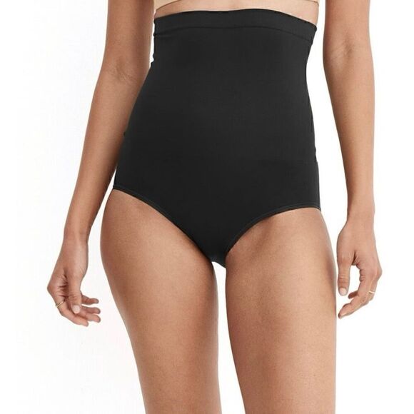 JOCKEY ESSENTIALS NWT women’s nude & gray seam free slimming shorts and high wai - Picture 9 of 10